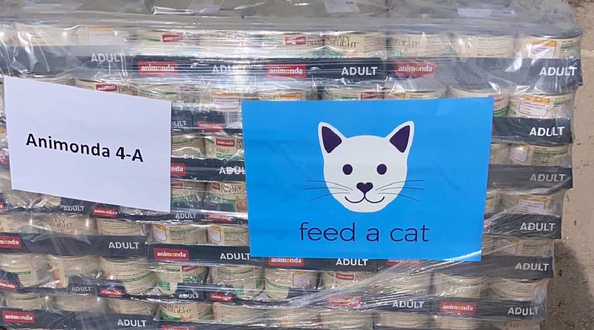 Hilfe, die ankommt! Feed a Cat und Feed a Dog Futterlieferung